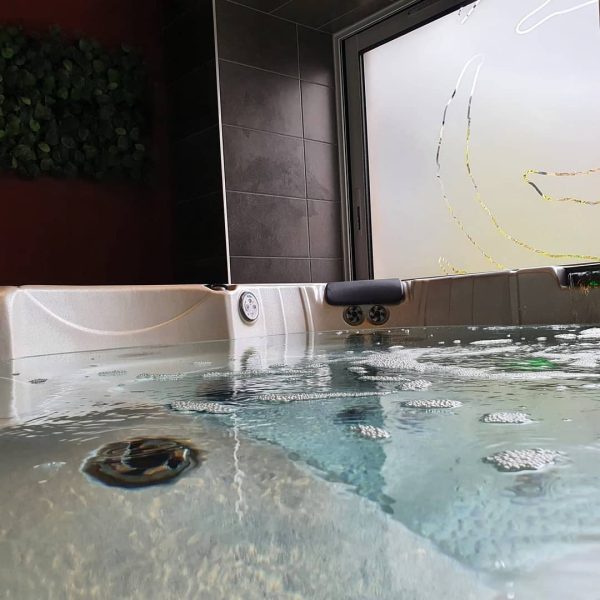 Jacuzzi
